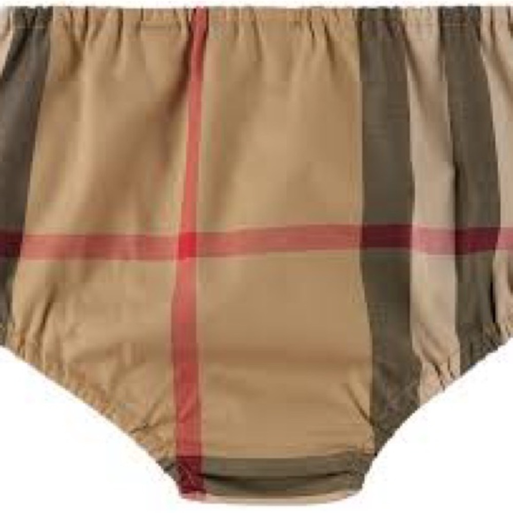 Burberry White and Tan Diaper Cover - Picture 2 of 9